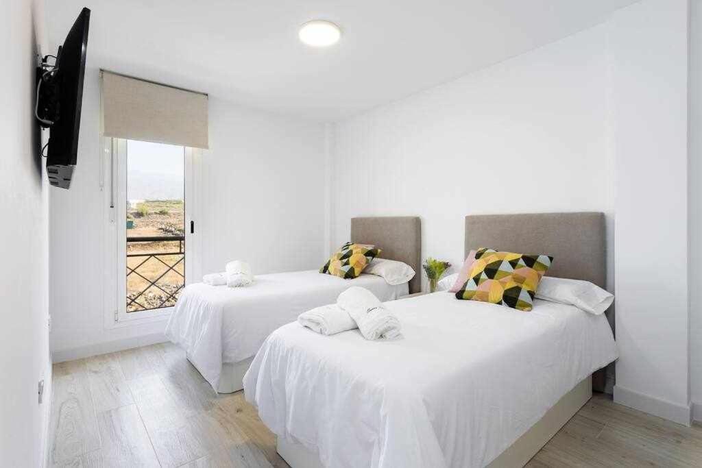 Sunnyland Apartment Arona Cho Εξωτερικό φωτογραφία