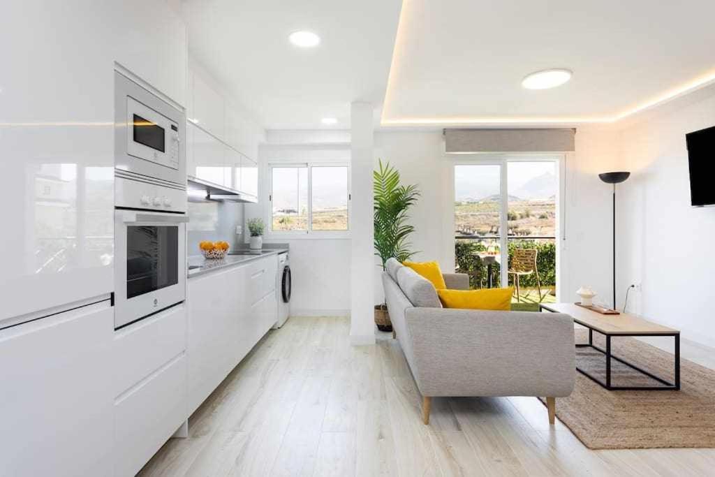 Sunnyland Apartment Arona Cho Εξωτερικό φωτογραφία